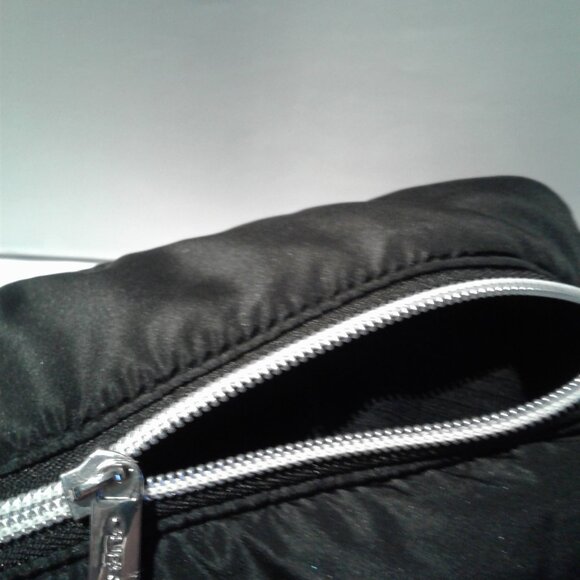 Guerlain- Fabric Cosmetic Makeup Bag in black with silver zipper and  logo- NEW - Picture 4 of 5